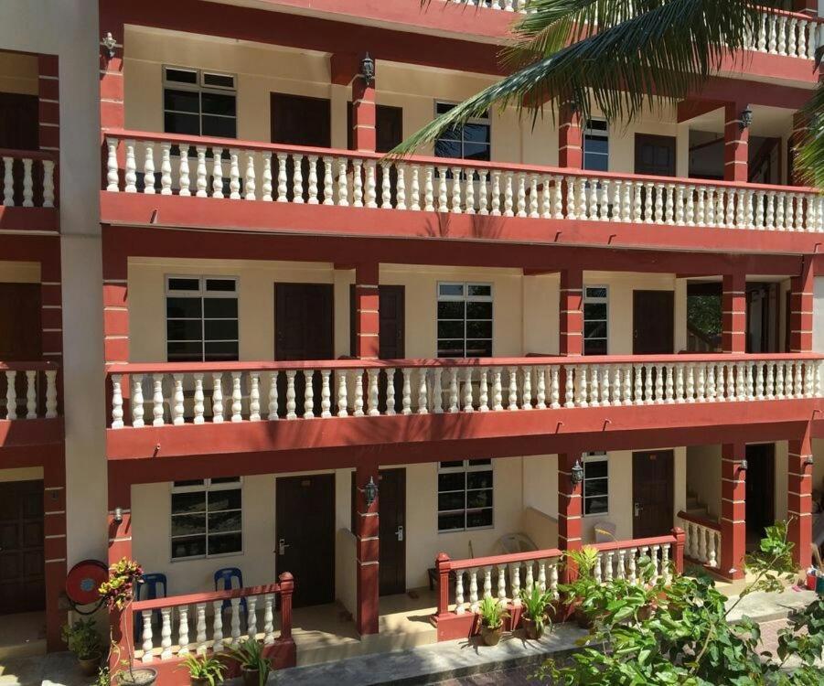 Melati Tanjong Beach Resort 판타이체낭 외부 사진